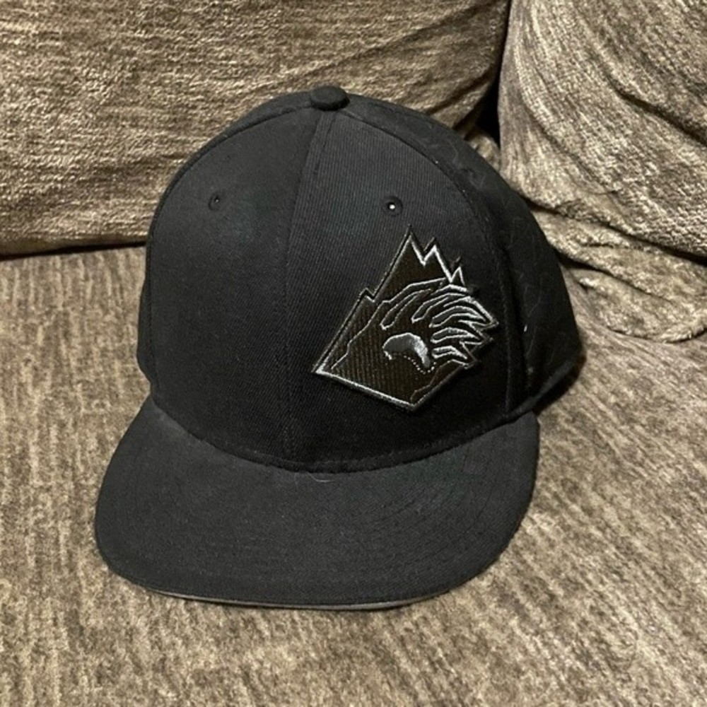 Baseball Cap Flat Fitty Bear Mountain Ski Black Hat 7 1/2